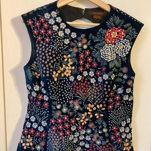 Velvet Fancy Sleeveless Top with embroidery
